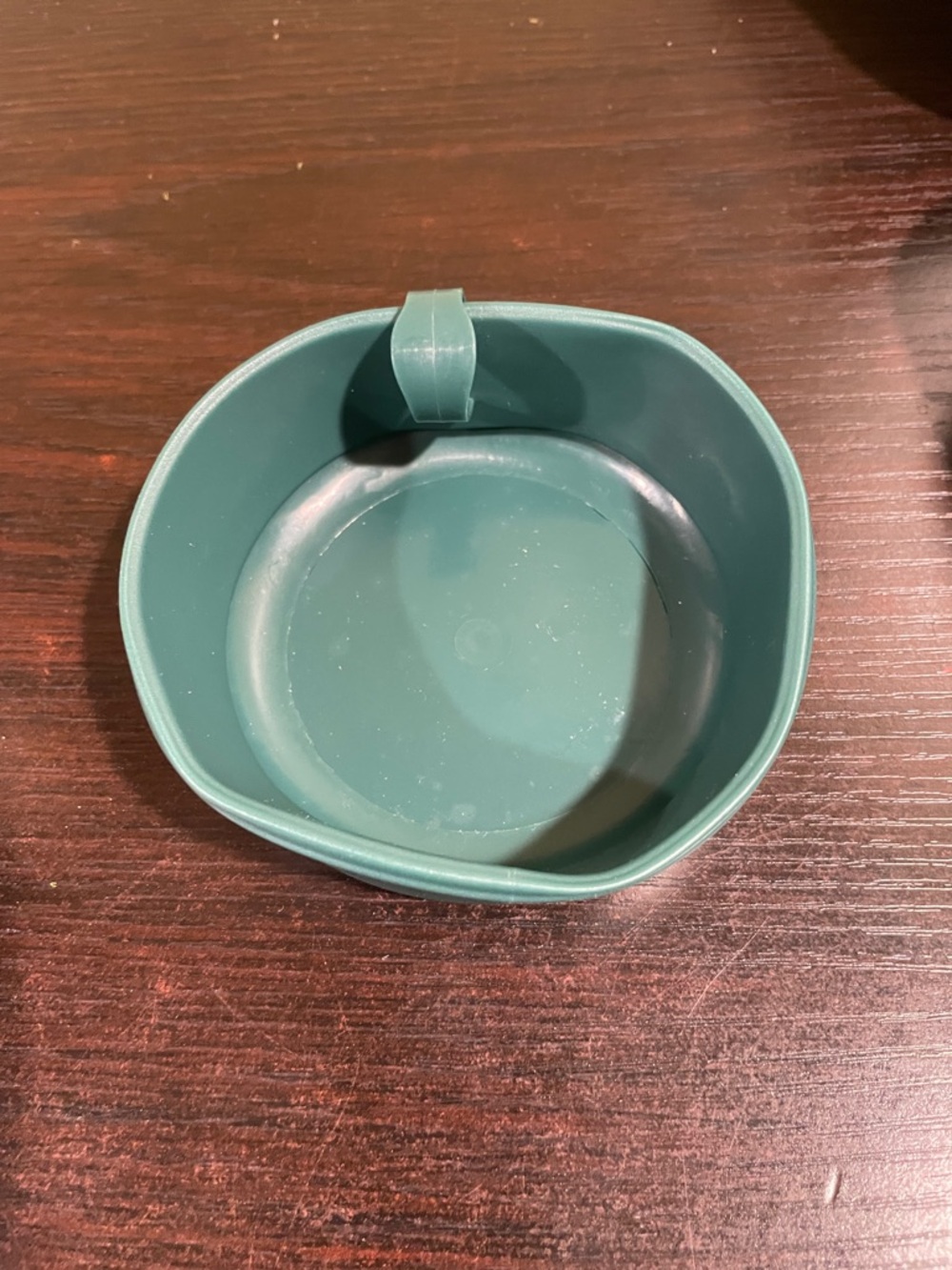 Teal Camping Dinnerware Set With Orange & Black Utensils View 6
